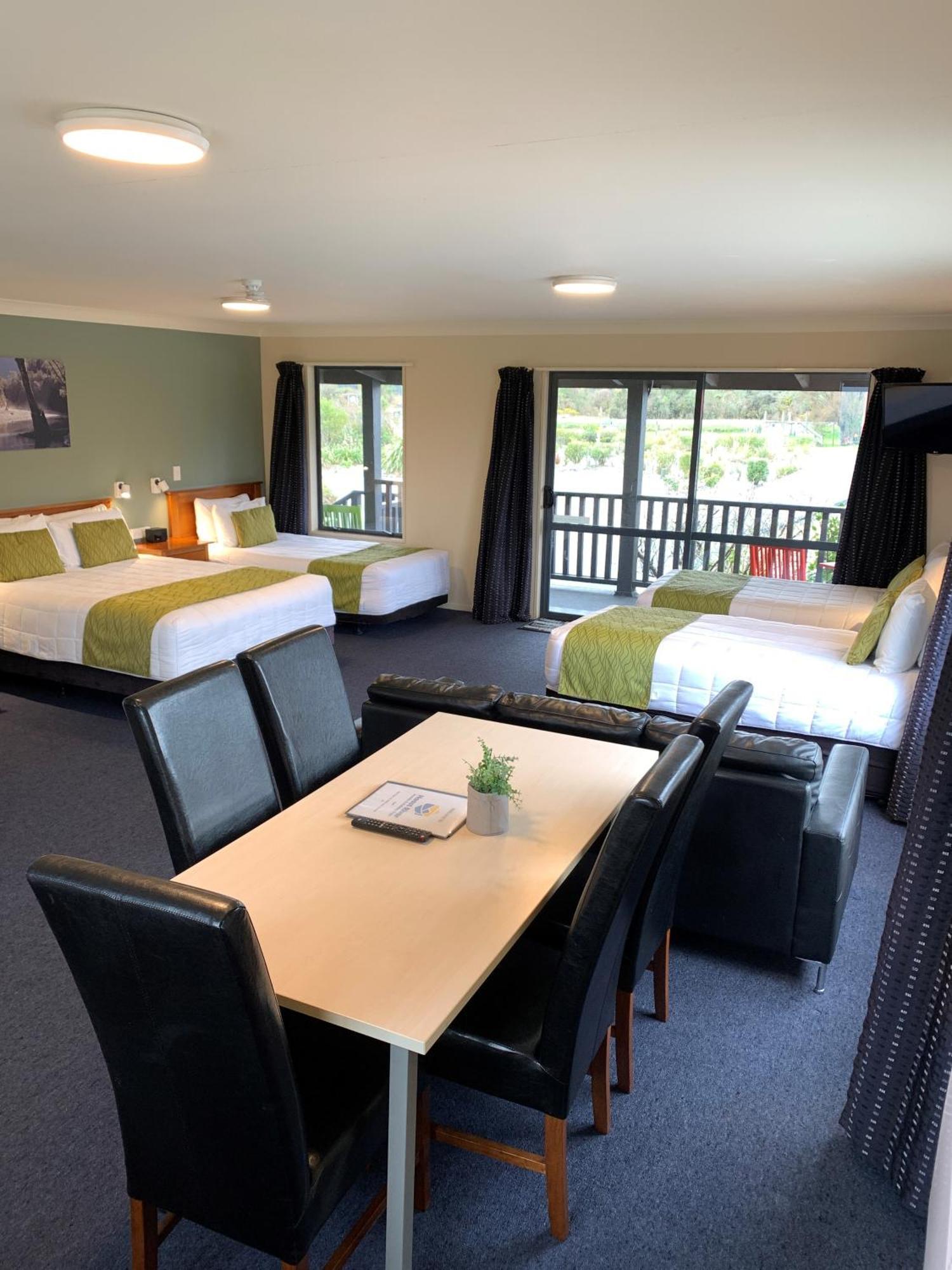 Haast River Motels & Holiday Park المظهر الخارجي الصورة